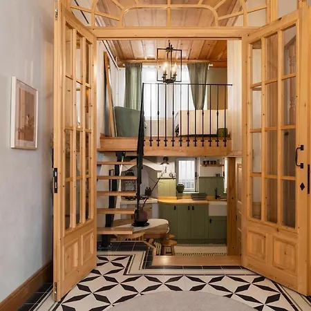 Historic 4br Balat Mansion With Full Ac * Estambul